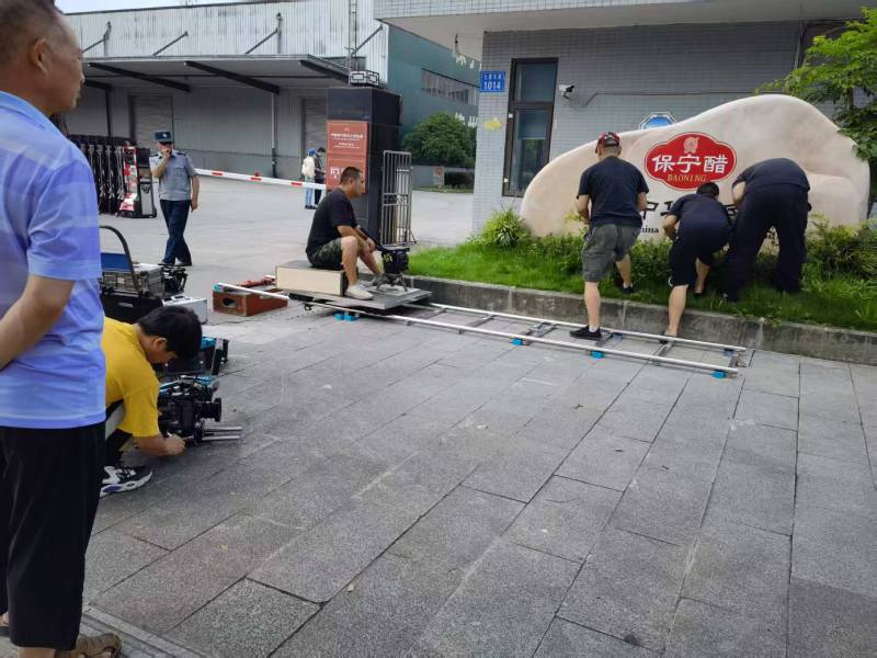 神农架广告片拍摄公司核心优势：全流程服务，让品牌广告片省心更出彩
